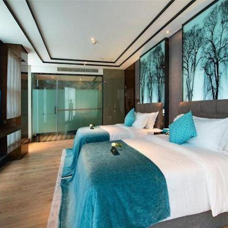 Xana Hotelle-Hotel Luzhou Baizitu Square Exterior photo